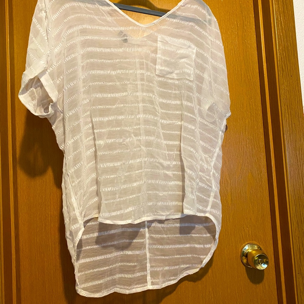 Maurice’s White Top